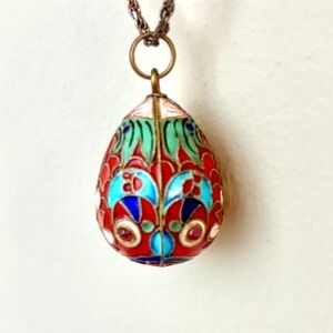 Elegant Vintage Multicolor Cloisonne Enamel Egg Pendant 20" Necklace